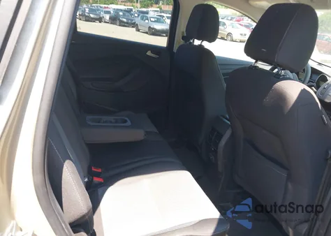 2017 Ford Escape Se from USA, damaged, VIN 1FMCU9GD5HUE00196